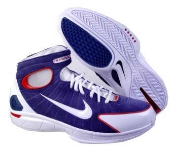 Kobe Bryant basketball shoes picture: Nike Air Zoom Huarache 2K4 blue, red and white