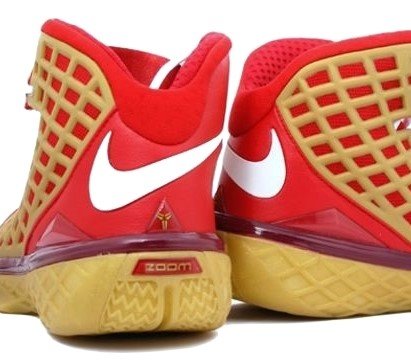 Kobe Bryant basketball shoes pictures: Nike Zoom Kobe III 3 2008 All-Star in colors gold (yellow) and red