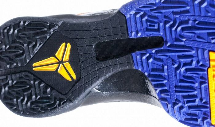 Kobe Bryant basketball shoes pictures: Nike Zoom Kobe V 5 Lakers Edition in colors black, blue, purple and gold