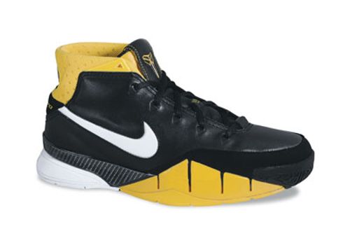 Kobe Bryant basketball shoes picture: Nike Zoom Kobe I black and yellow