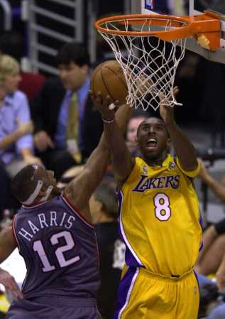 Foto: Kobe Bryant, Los Angeles Lakers vs. Sacramento Kings NBA Playoffs 2002