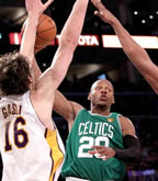 click for Lakers 2010 Playoff pictures (LA Daily News), NBA Finals vs. Boston Celtics Game 2