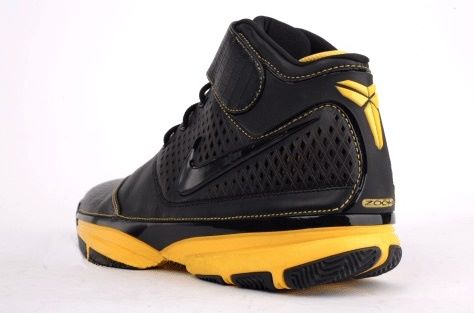 kobe bryant shoes black and yellow