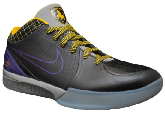 Kobe Bryant Shoes Pictures: Nike Zoom Kobe IV 4 Lakers Edition Picture 3